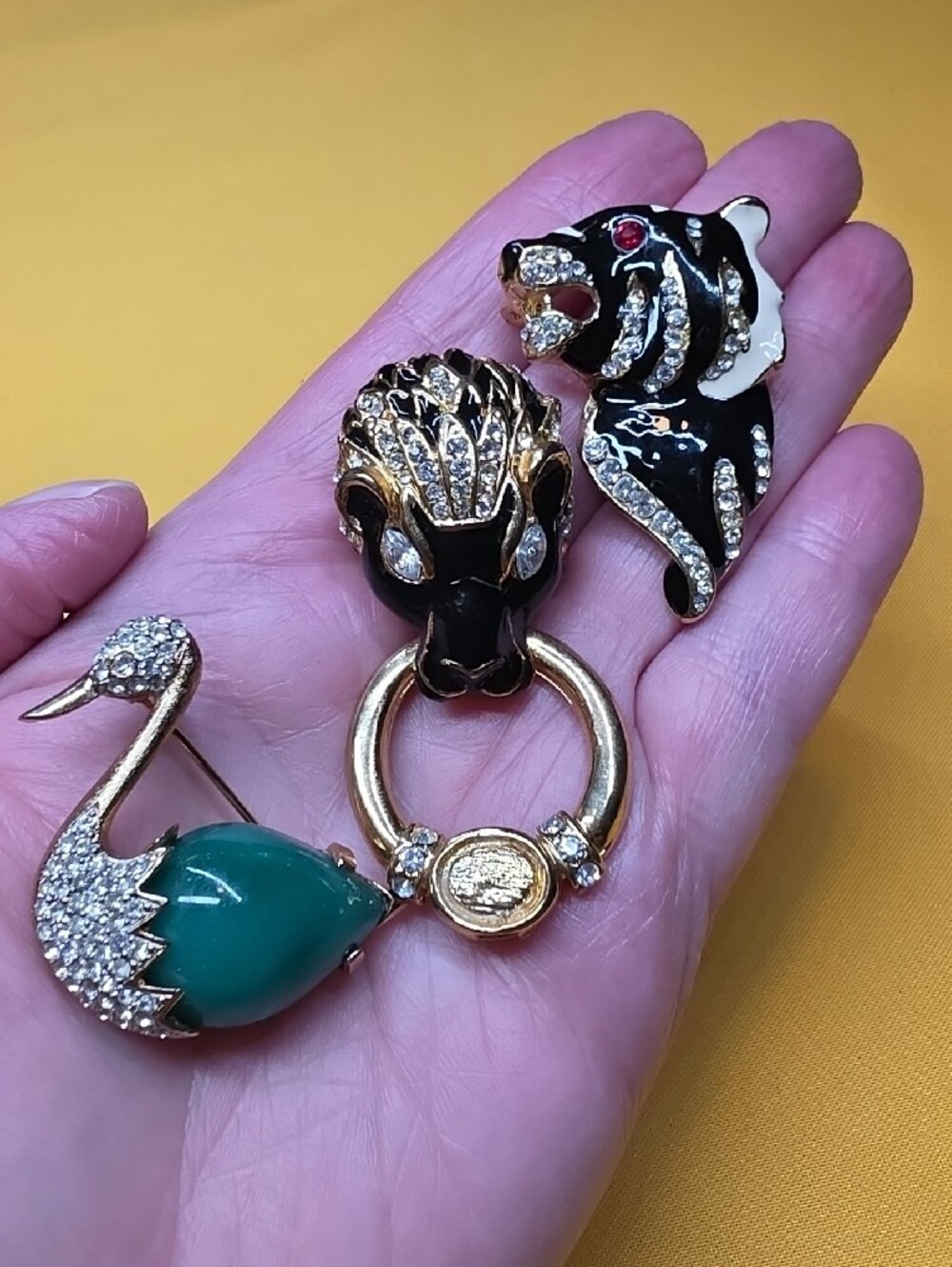Vintage Wildlife Brooch Lot (7pcs) ▪︎ Panther, Tiger, Swan, Bee, Birds & Insects